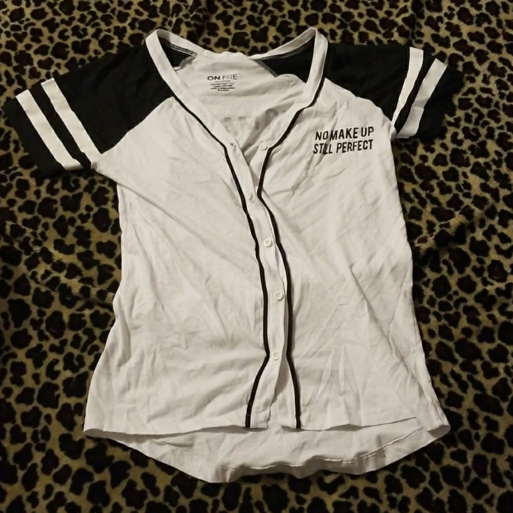 ONFIRE "no makeup still perfect" baseball tee